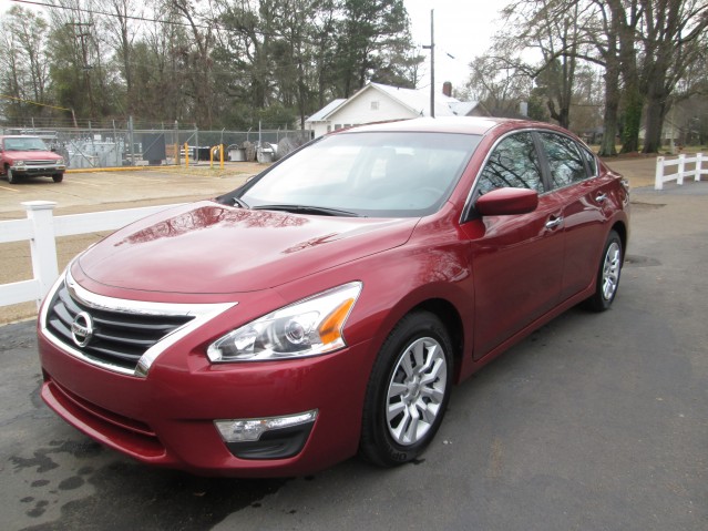 B and B Auto Sales Marks, MS | 2015 Nissan Altima